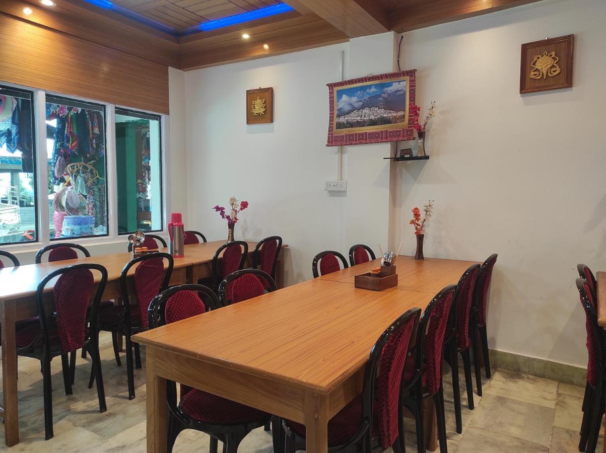 Hotel Tawang Regency Exterior foto