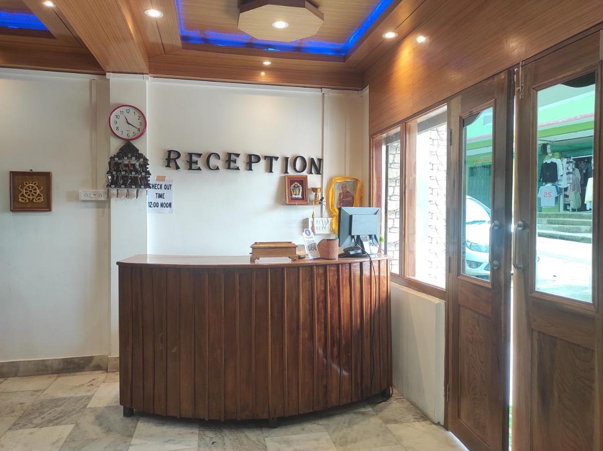 Hotel Tawang Regency Exterior foto