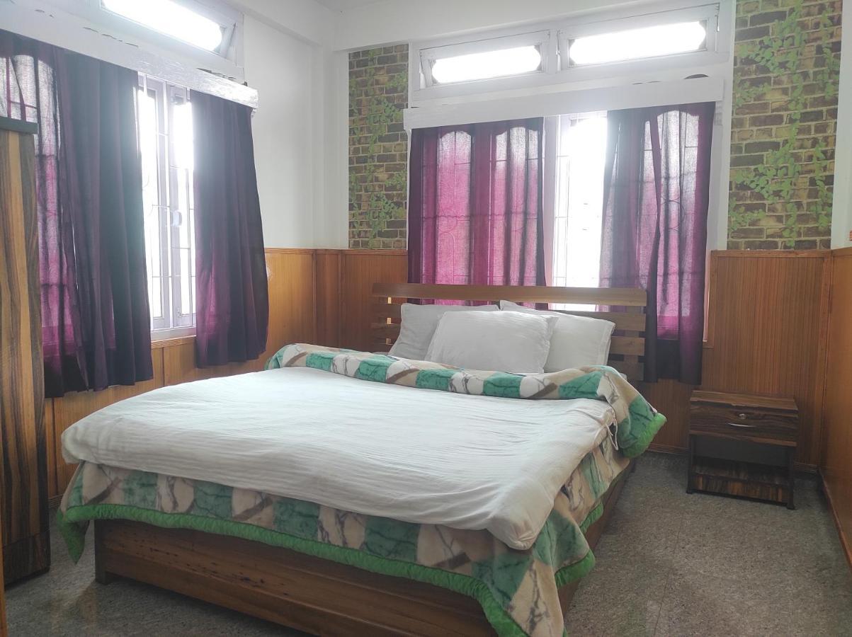 Hotel Tawang Regency Exterior foto