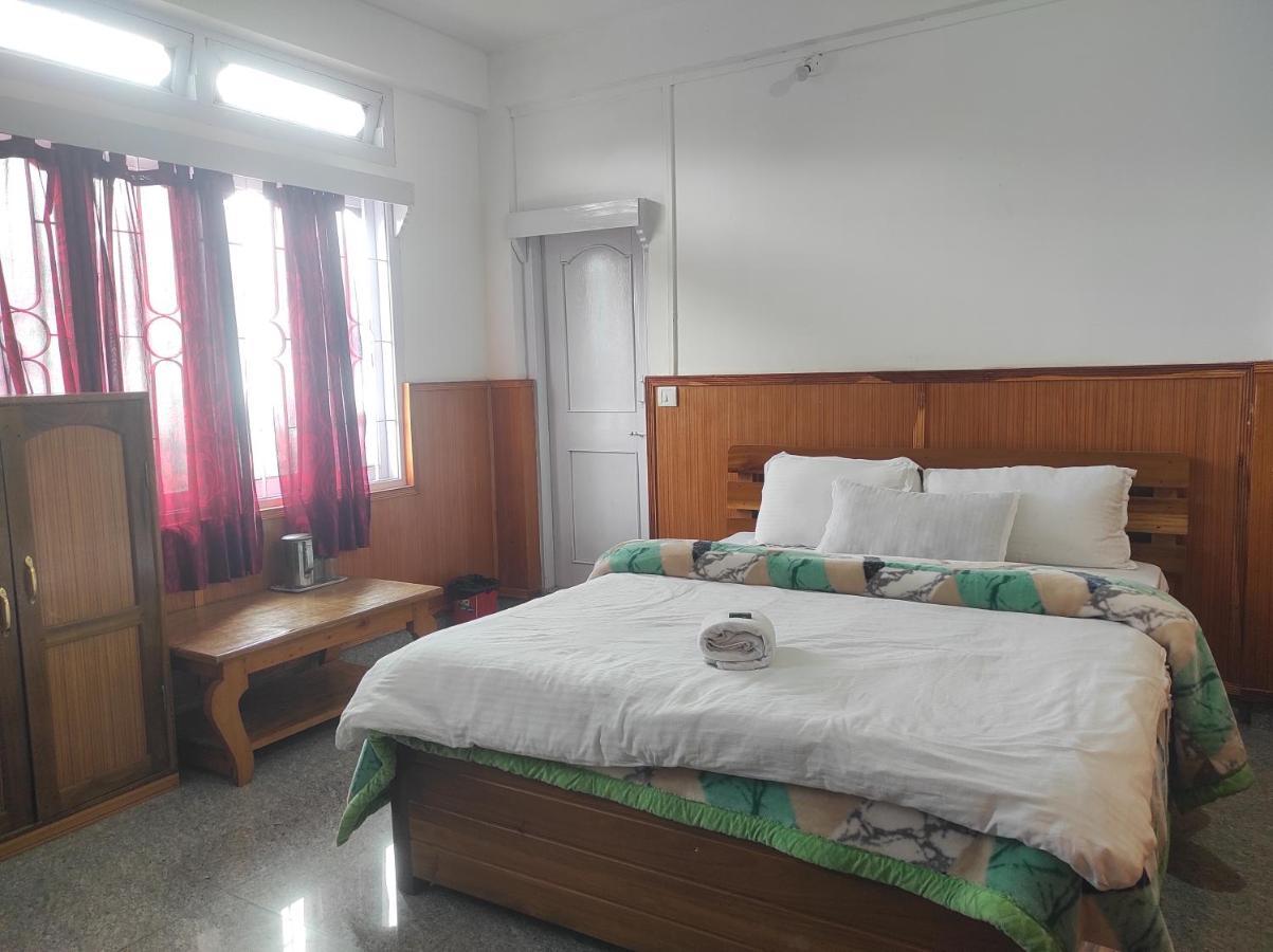 Hotel Tawang Regency Exterior foto