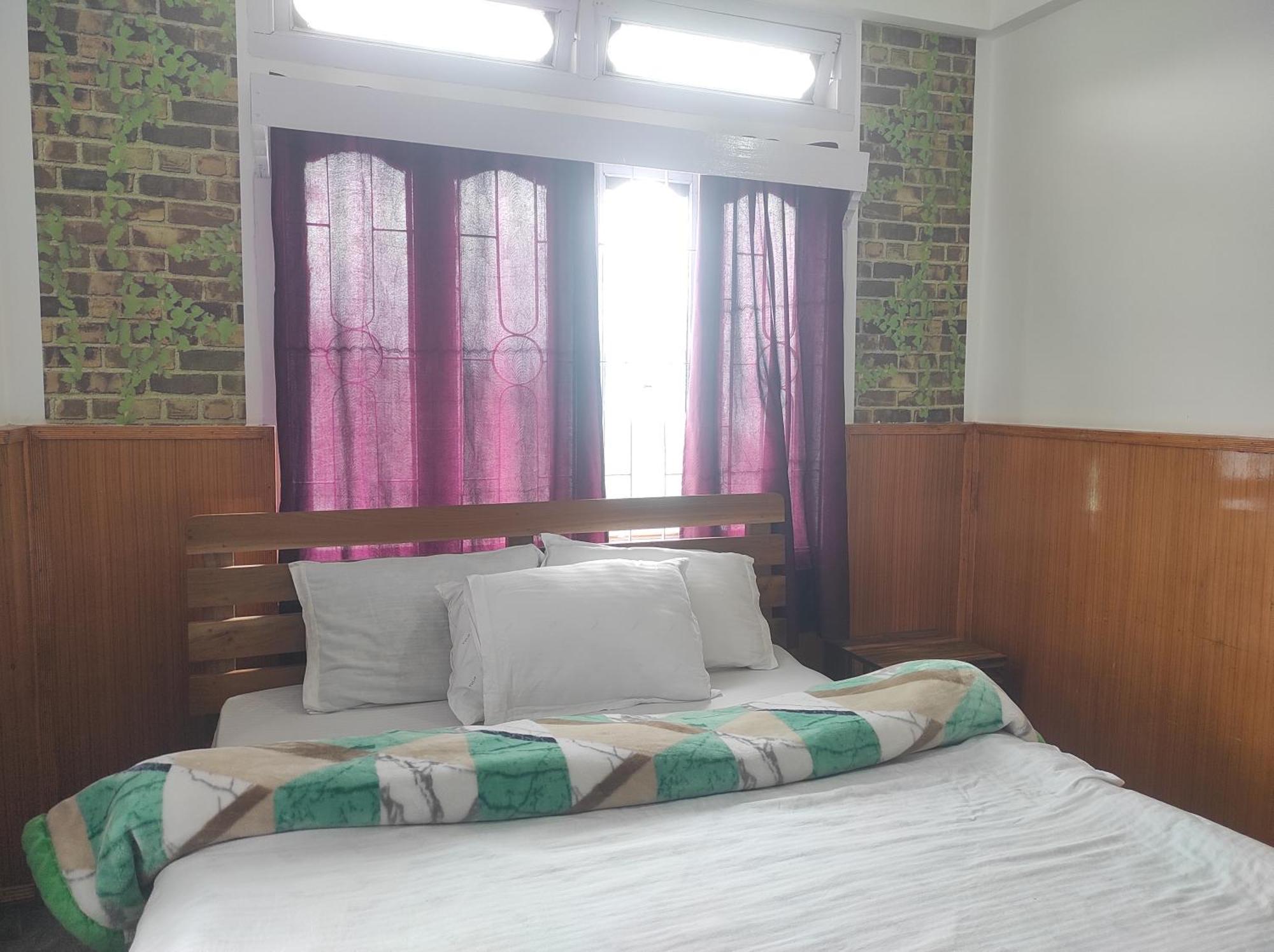Hotel Tawang Regency Exterior foto